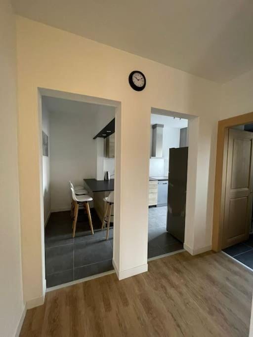 Mulhouse, Urban Family Nest Apartment in Mulhouse