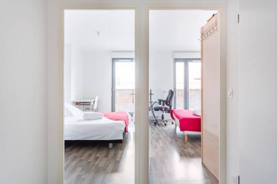 Chambre Double a proximité de Paris Bed and Breakfast in Aubervilliers