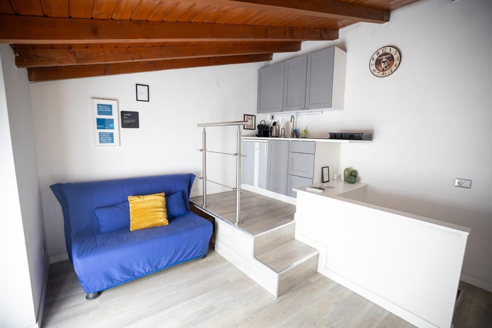 Kitchen or kitchenette, Living room, Seating area