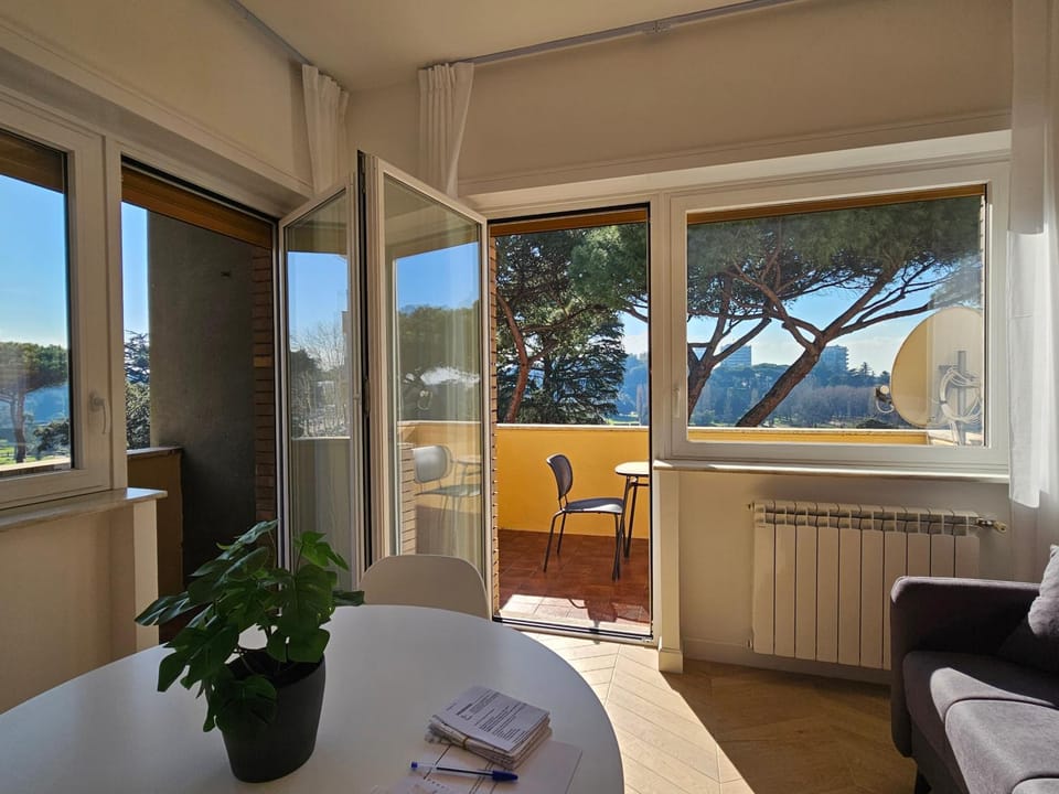 Natural landscape, View (from property/room), Balcony/Terrace, Dining area
