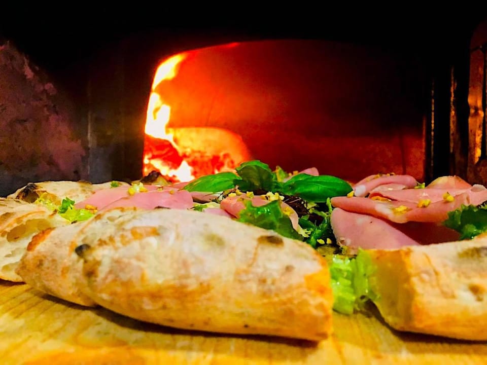 Food and drinks, Food