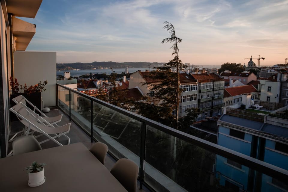 Premium Flat at Ajuda/Belém with Balcony, Parking! Apartment in Lisbon