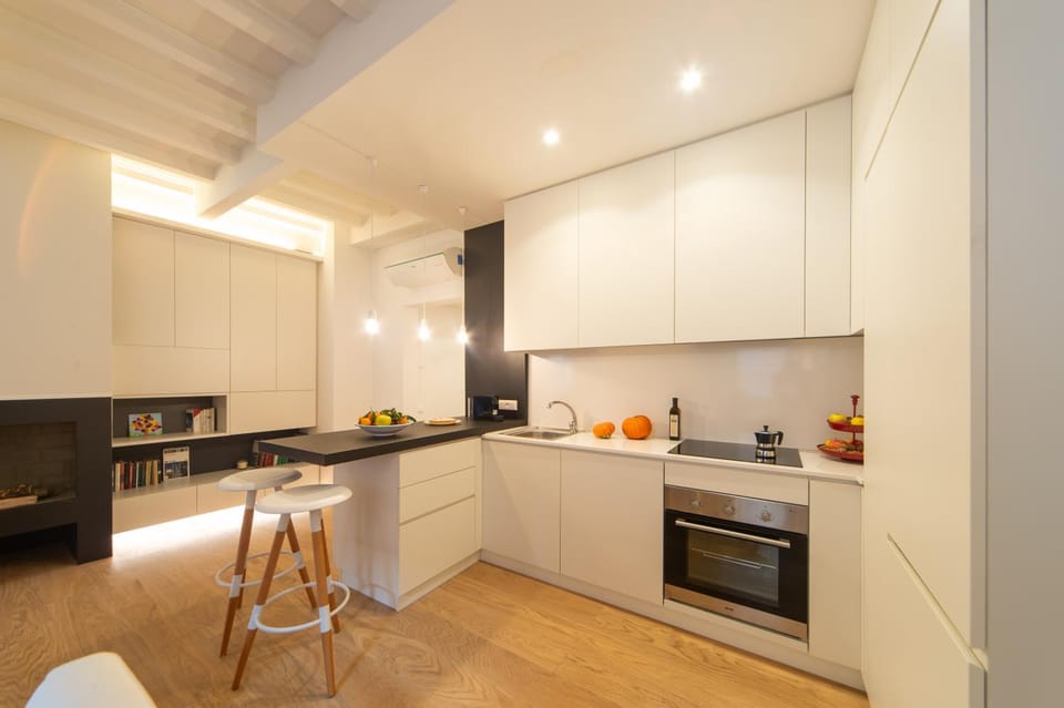 Kitchen or kitchenette, dishwasher, pet friendly, stove