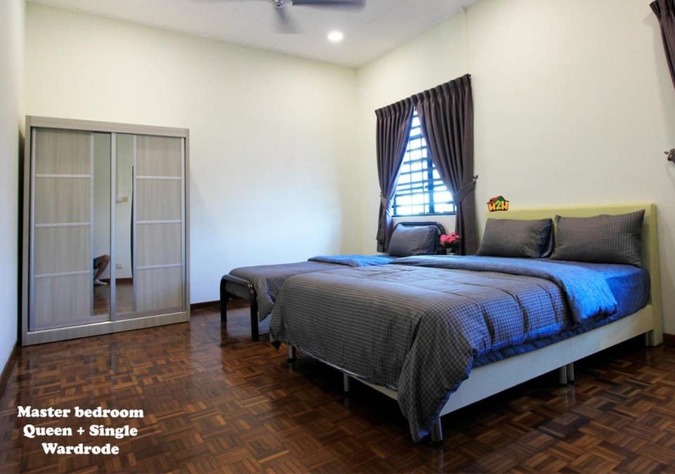 Bed, Bedroom, wardrobe