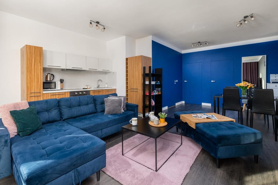 Kitchen or kitchenette, Living room, Seating area, Dining area, minibar, pet friendly