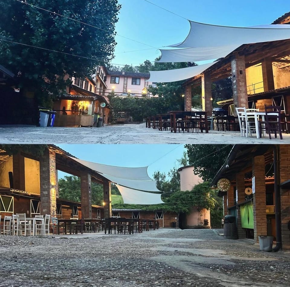 Property building, Restaurant/places to eat