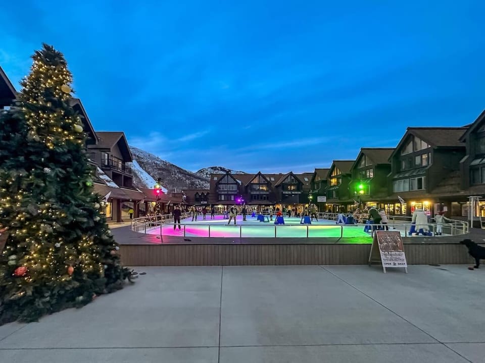 Alpine Haven Retreat Ski-In Ski-Out Oasis Pool House in Park City