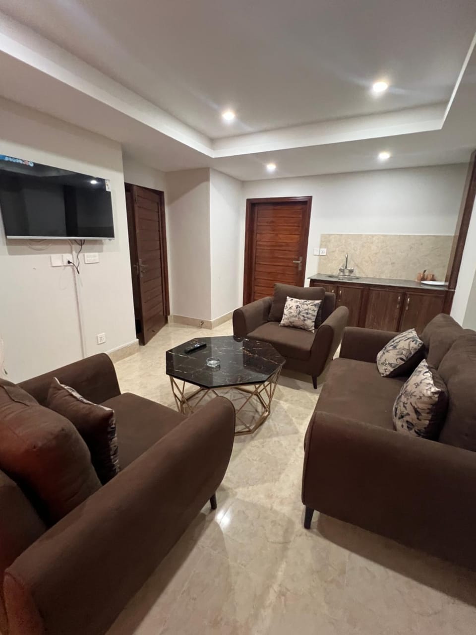 TV and multimedia, Seating area