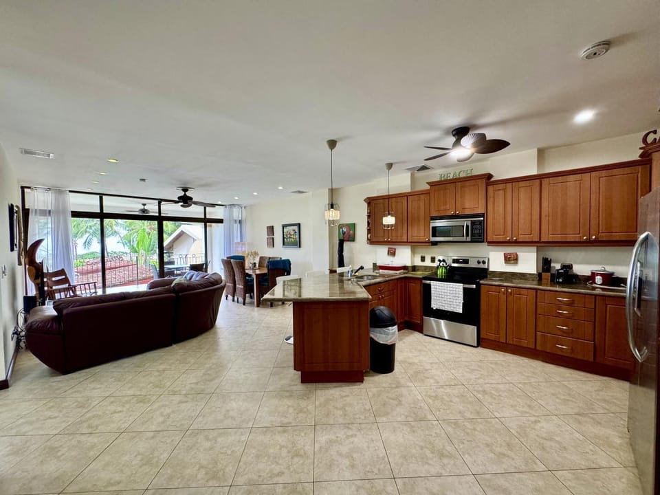 3 Bedroom Condo with Ocean View - Tres Regalos 201N Apartment in Jaco