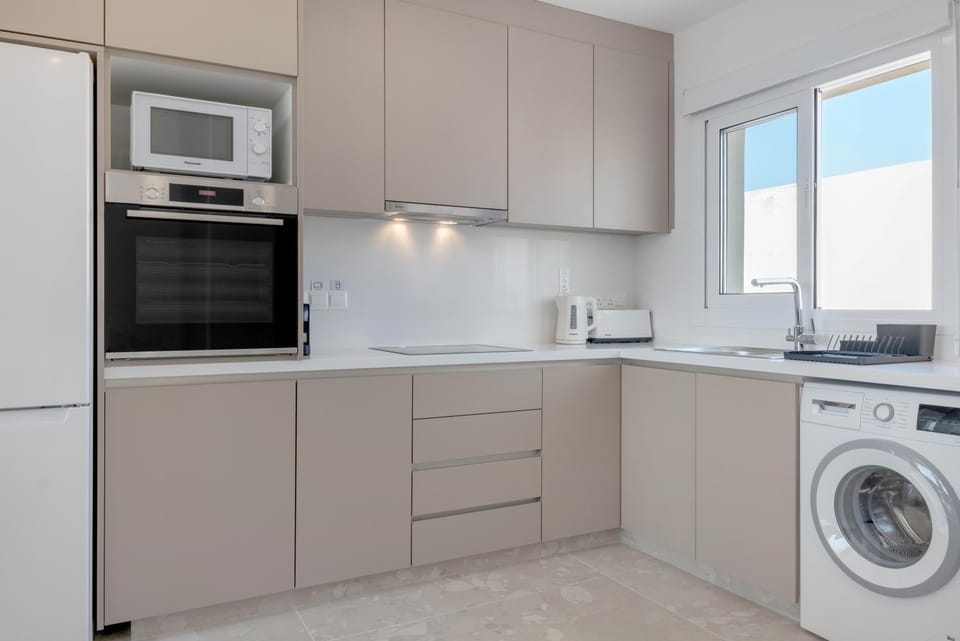 Kitchen or kitchenette, minibar, pet friendly, toaster, washing machine