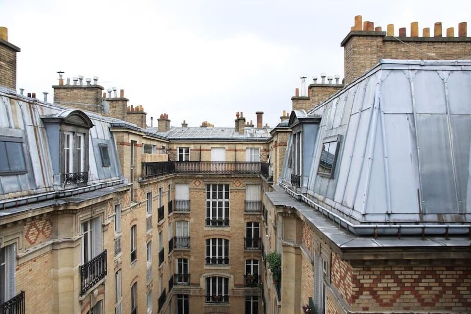 PARIS SOUS LES TOITS Apartment in Paris