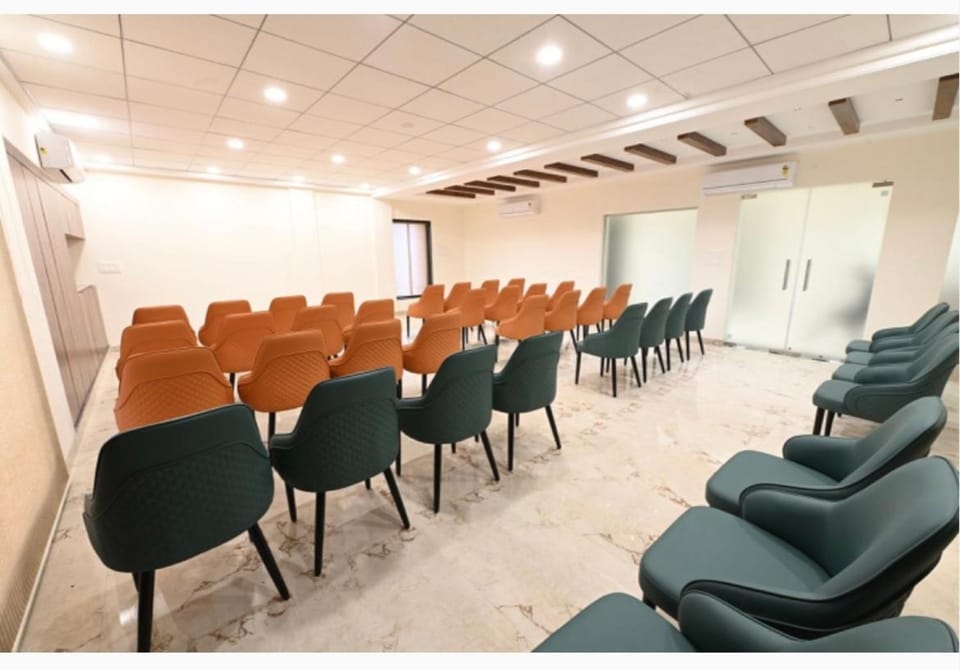 Meeting/conference room