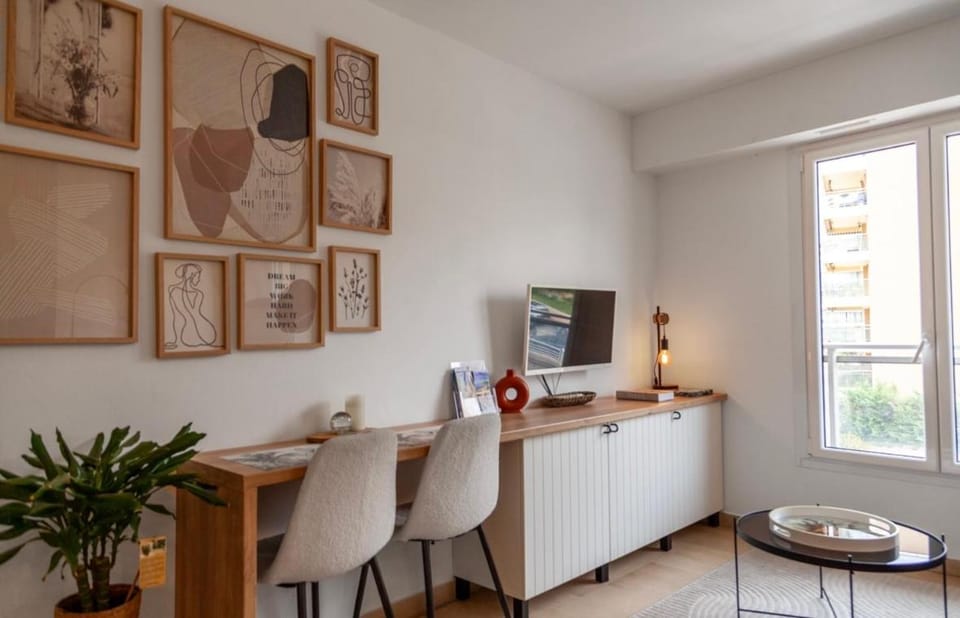 Studio lumineux à 2 mn à pied de la plage Apartment in Cannes