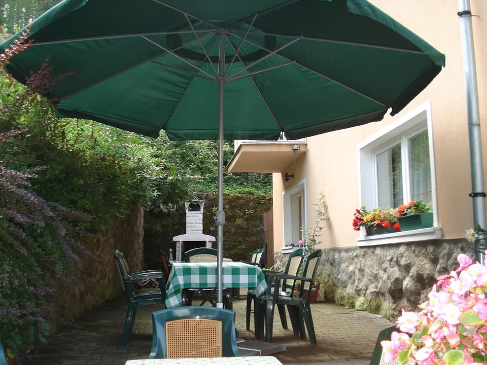 Patio, Day