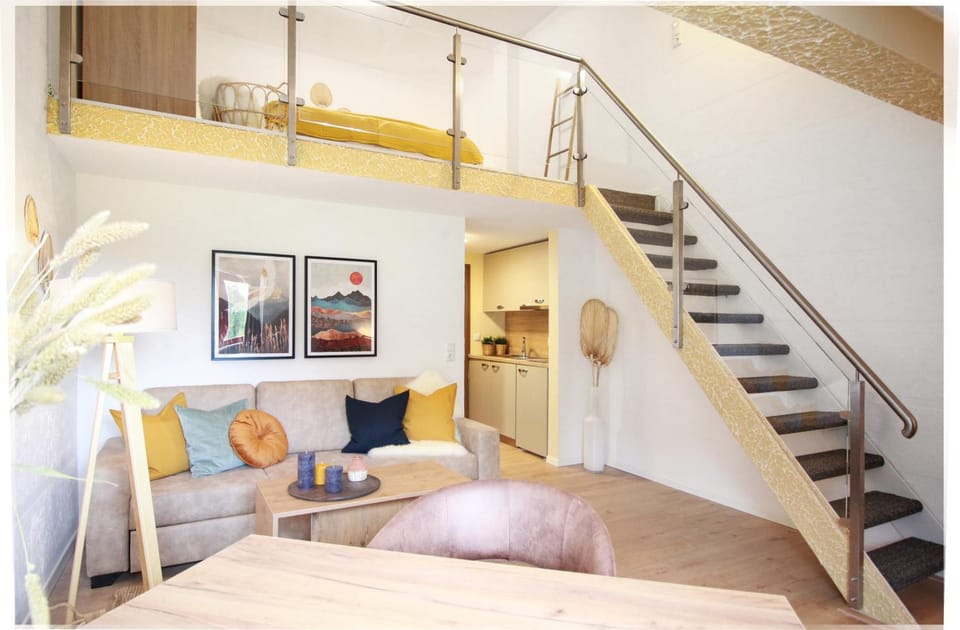 Living room, Photo of the whole room