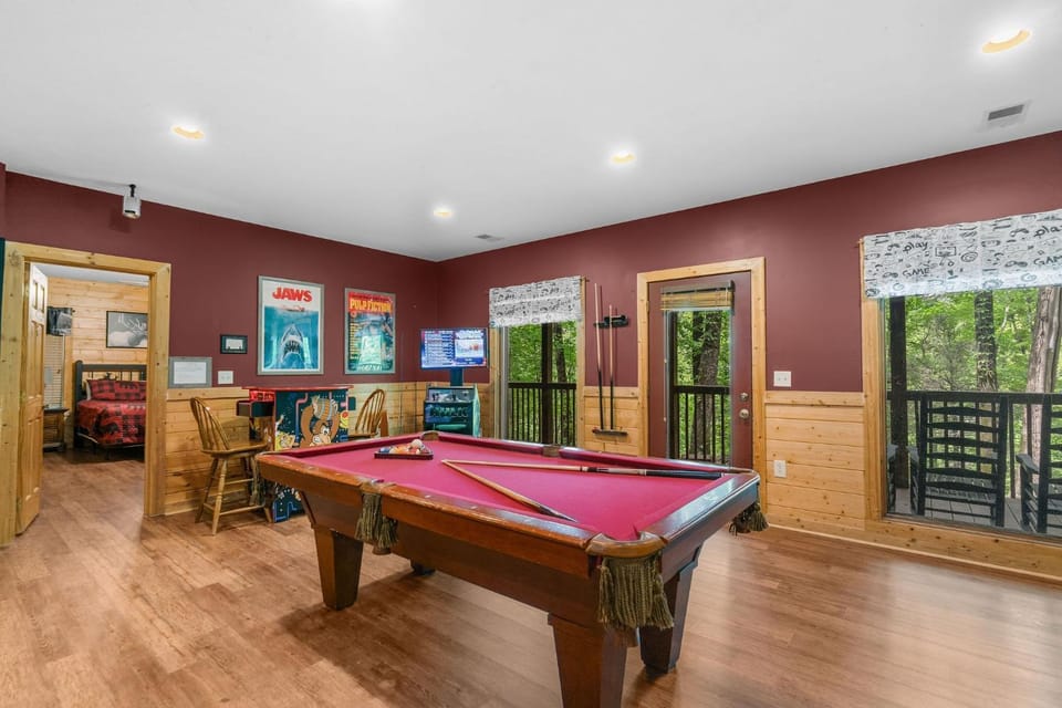 Hickory Hollow Lodge House in Sevier County