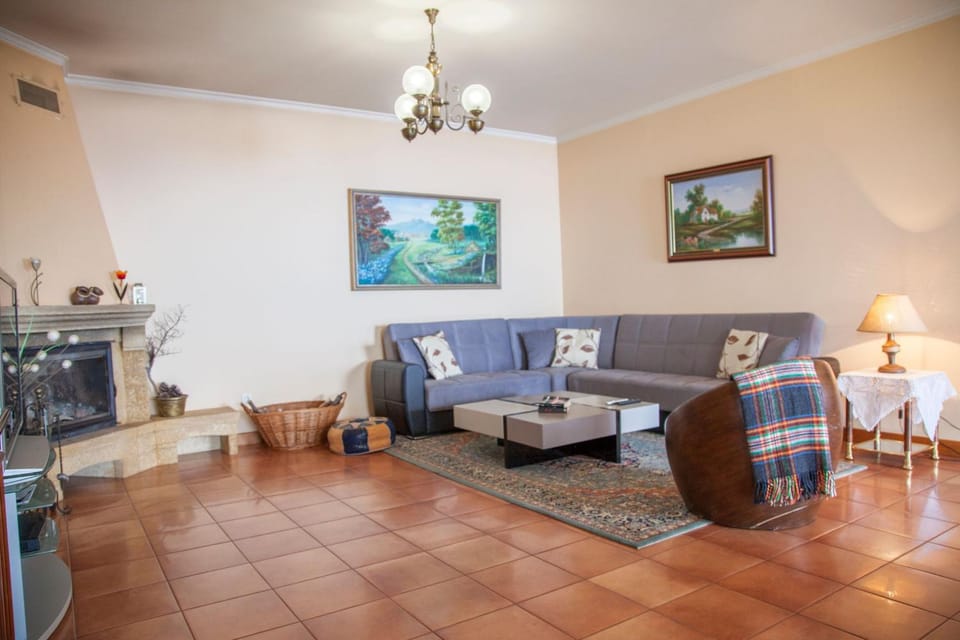 Quinta do Santo by LovelyStay House in Madeira District