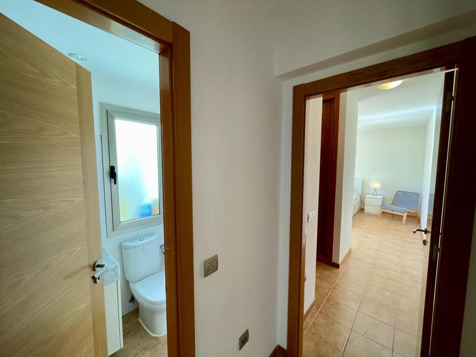 Toilet, Photo of the whole room, Bedroom