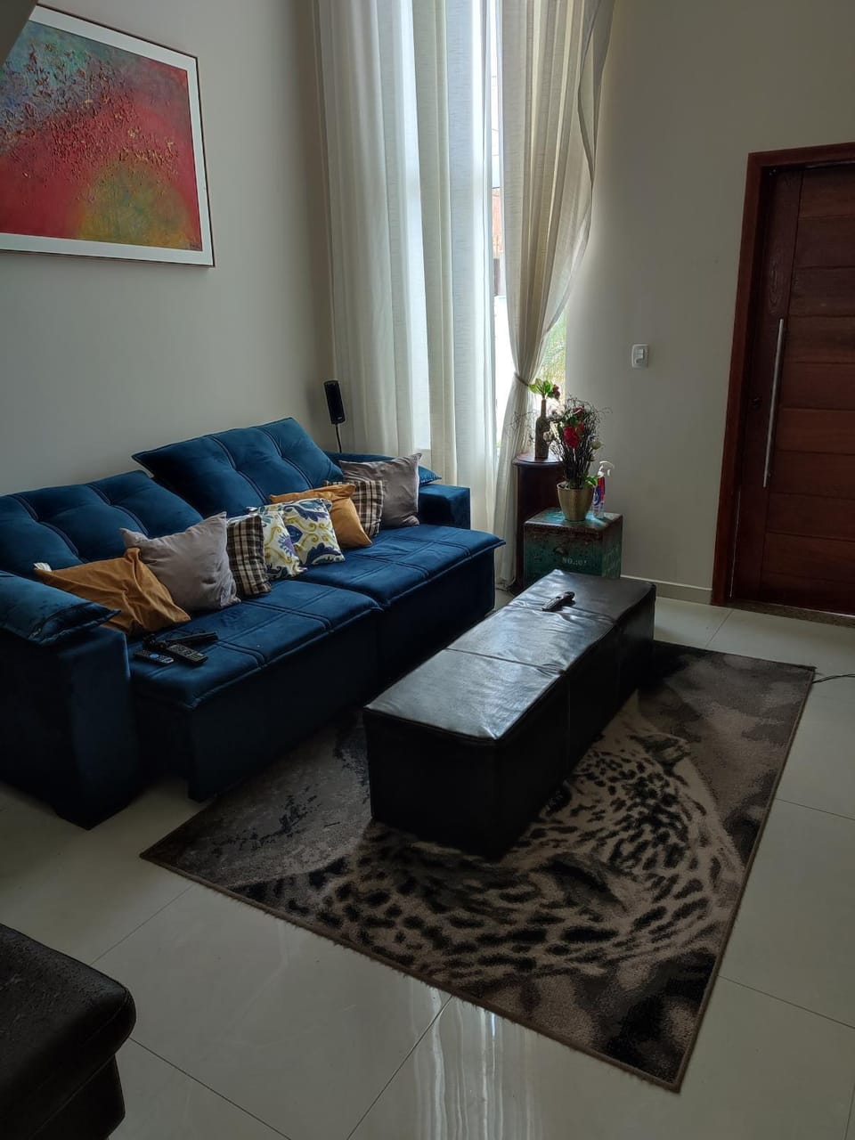 Communal lounge/ TV room, Living room
