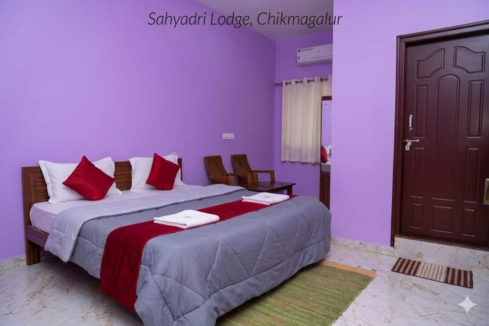 Sahyadri Lodge and Restaurant Hotel in Karnataka