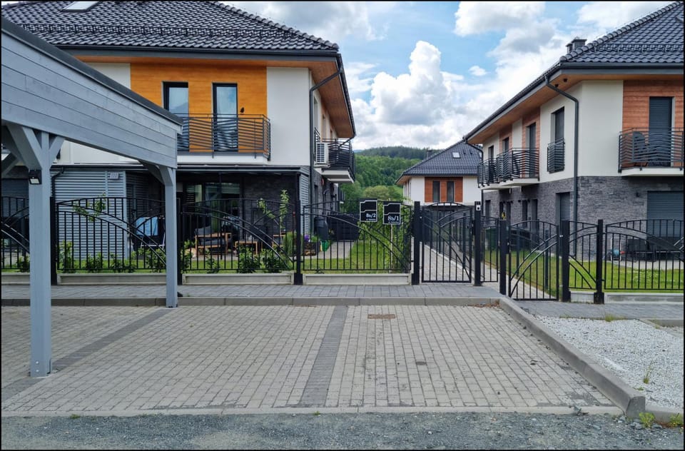 Property building, Facade/entrance, View (from property/room), Parking