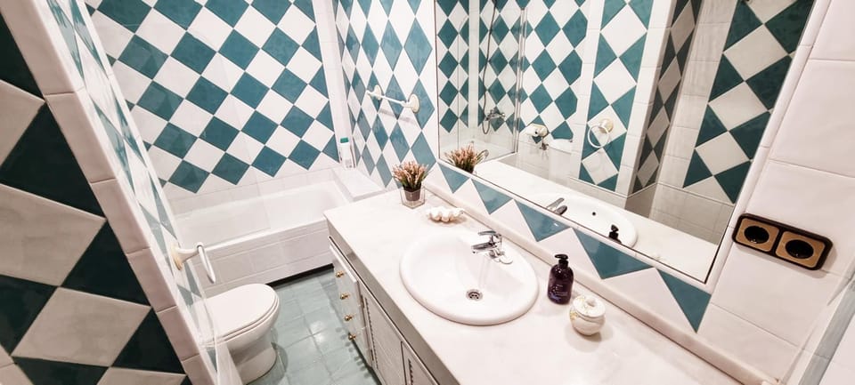 Toilet, Bathroom, Bath