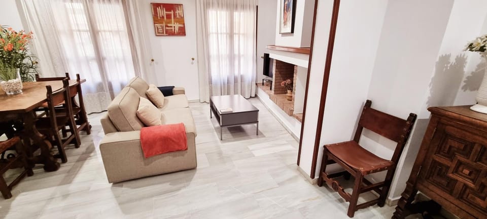TV and multimedia, Living room, Dining area
