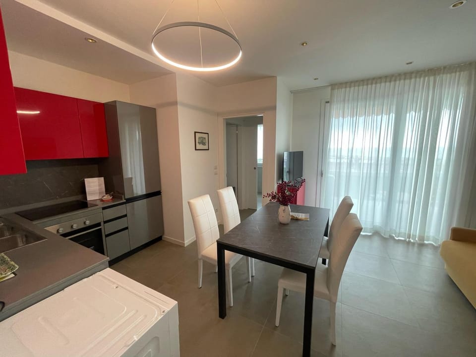 Kitchen or kitchenette, Living room, Dining area