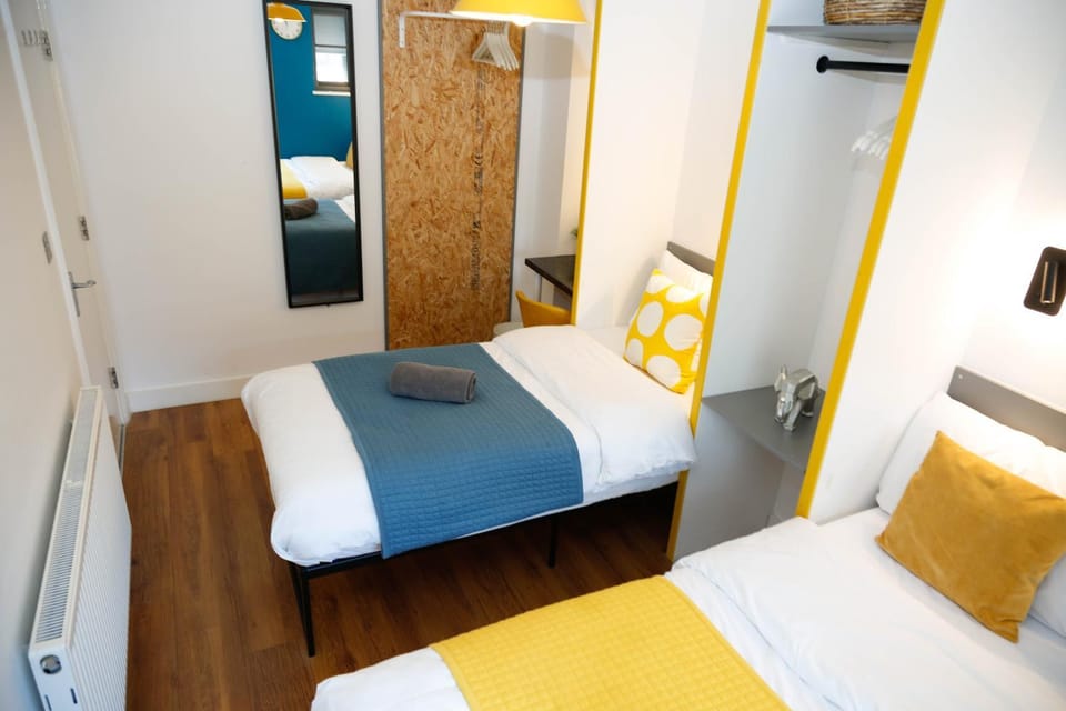 New Luxury Apartment in Central Location Next to Shops, Cafes, Bars & Metro Apartment in London Borough of Hackney
