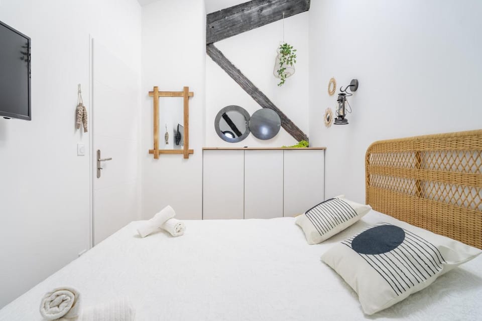 Louis XIV, Le Somail. Apartment in Occitanie