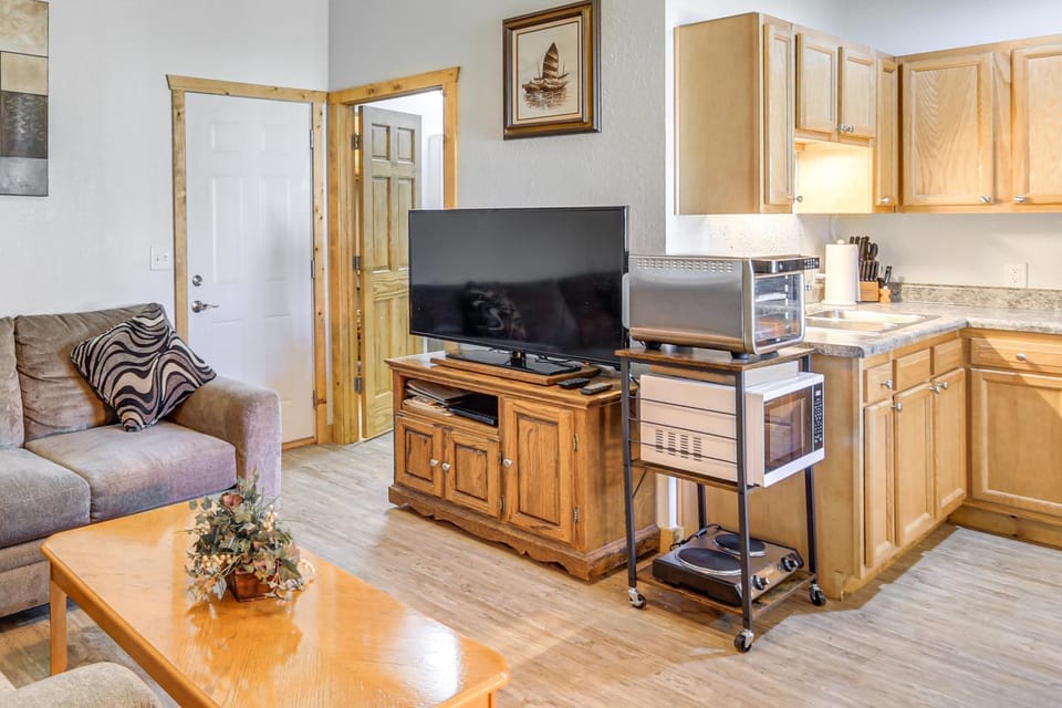 Townsend Cottage on UTV & Snowmobile Trail! House in Wisconsin