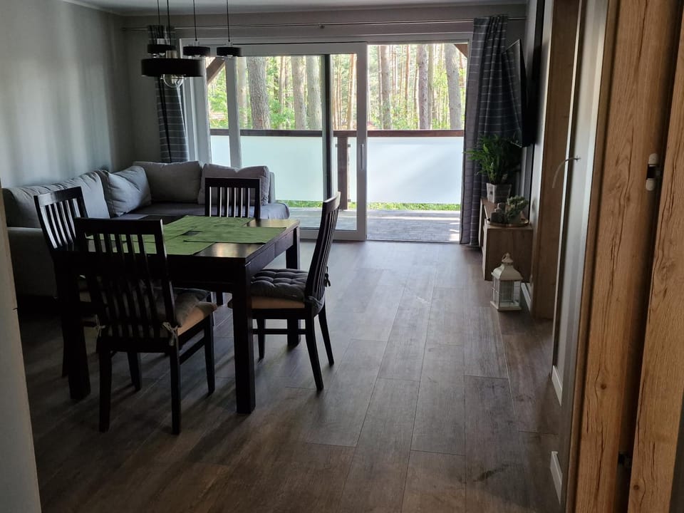 View (from property/room), Balcony/Terrace, Living room, Seating area, Dining area