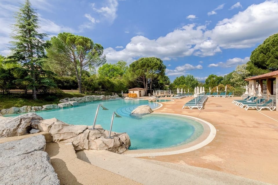 Beach, Swimming pool