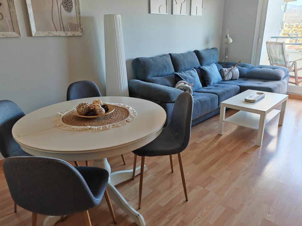 EVO BEACHFRONT WINDOWS Apartment in Torre del Mar