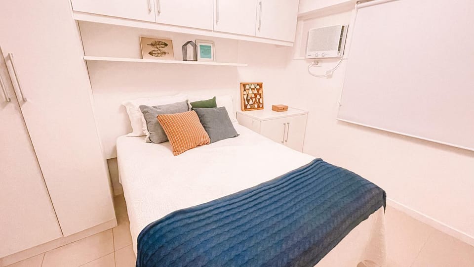 Bed, Photo of the whole room, Bedroom, wardrobe