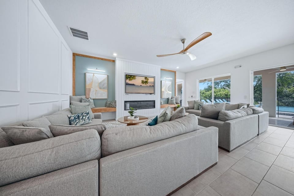 W451J - Glamorous Getaway With Themed Bedrooms at Reunion House in Osceola County