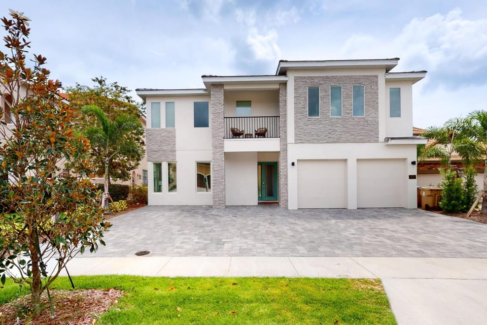 W451J - Glamorous Getaway With Themed Bedrooms at Reunion House in Osceola County
