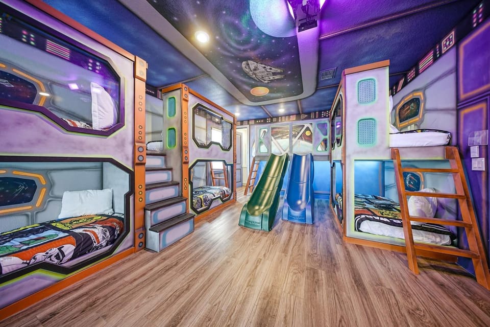 W451J - Glamorous Getaway With Themed Bedrooms at Reunion House in Osceola County