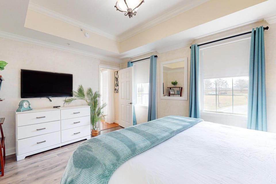 W440 - Classy Condo With Private Balcony at Reunion House in Osceola County