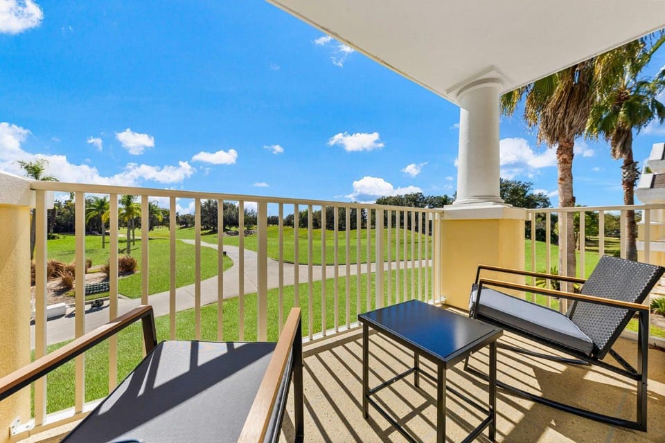 W459 - Tranquil Townhouse With Golf Course Views at Reunion House in Four Corners