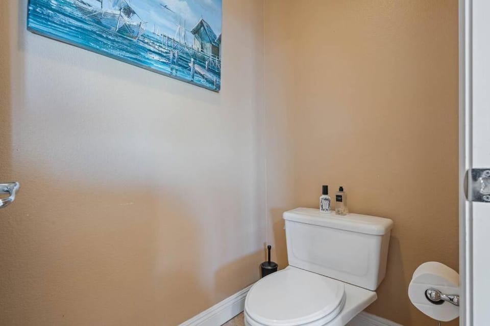 ৎ୭The safty paradiseৎ୭ H/w Pool Jacuzzi &much more House in Chatsworth