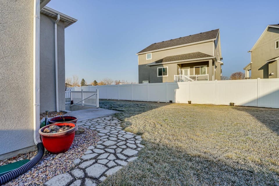 Layton Vacation Rental - Close to Hiking Trails! Apartment in Layton