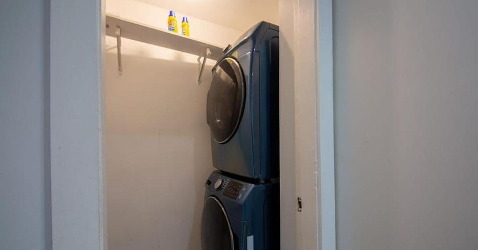 Communal lounge/ TV room, TV and multimedia, Evening entertainment, wardrobe