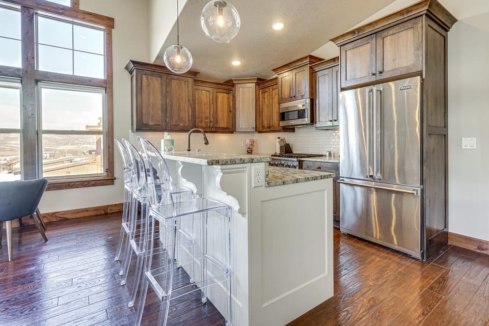 Stunning Mtn Views! All-Season Heber City Condo House in Wasatch County