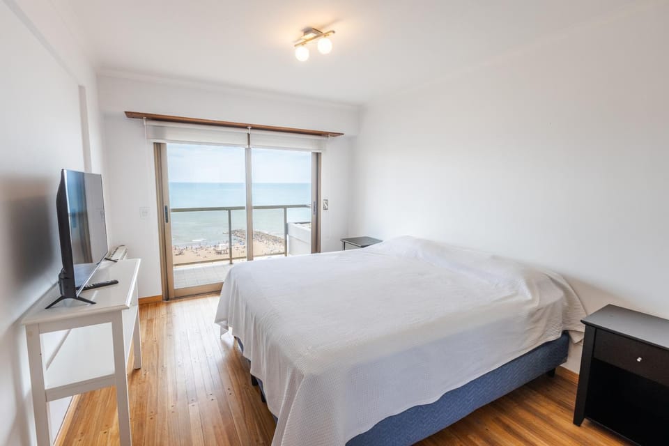 TV and multimedia, Balcony/Terrace, Bedroom, Sea view