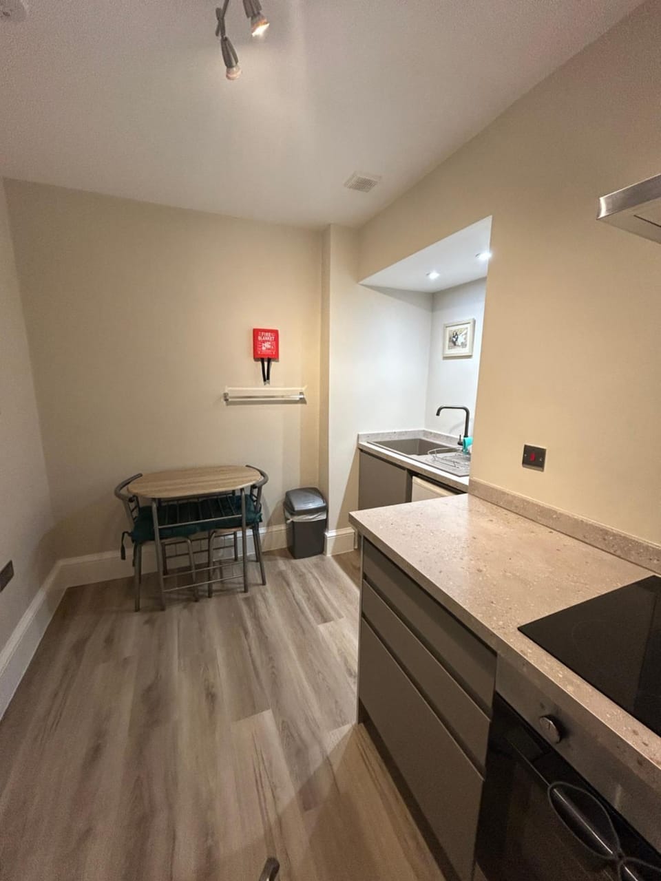 Flat 5 - 2 Bed City Centre Affordable Quality Apartment in York