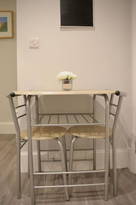 Priory Studio- New apartment inside the city walls Apartment in York