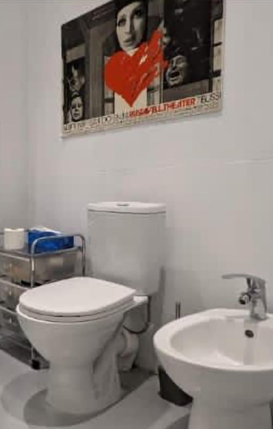 Toilet, bidet