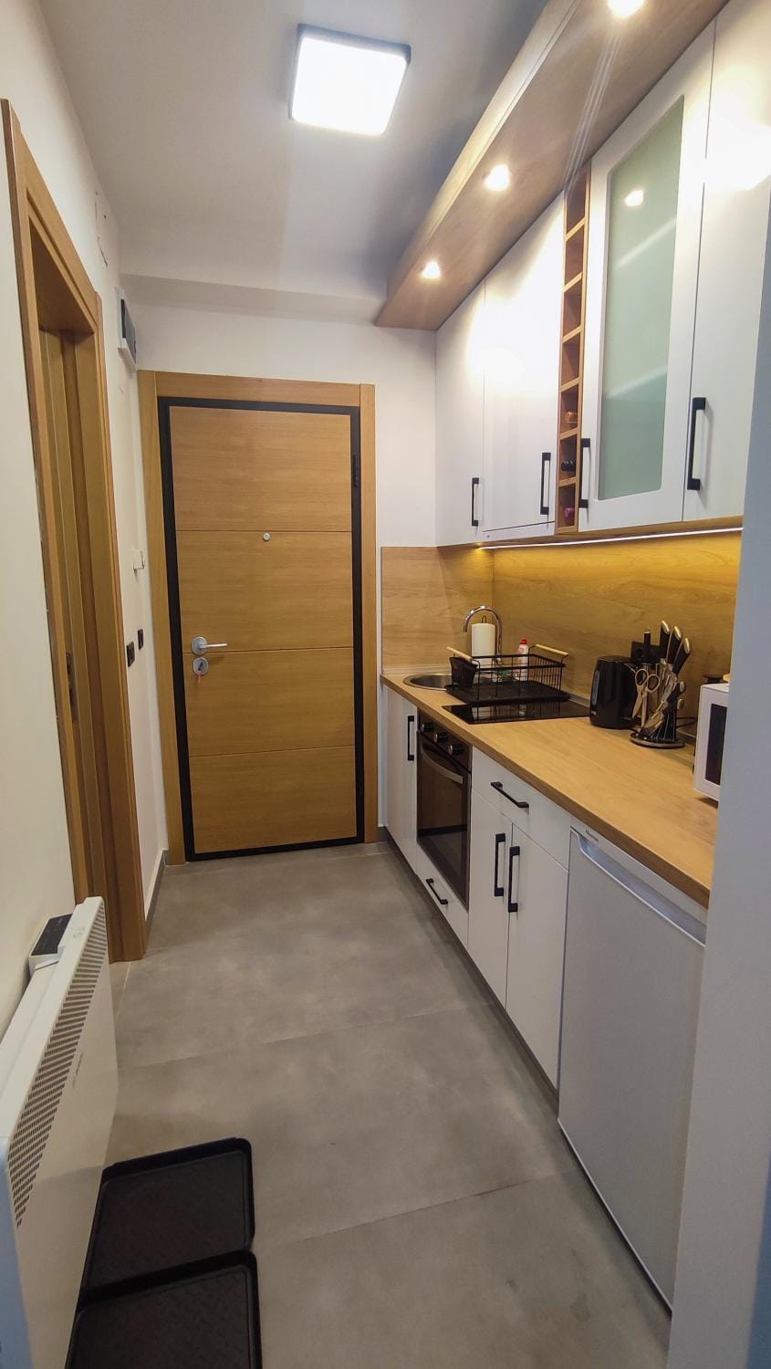 Kitchen or kitchenette, minibar, pet friendly, pet friendly, stove, kitchen