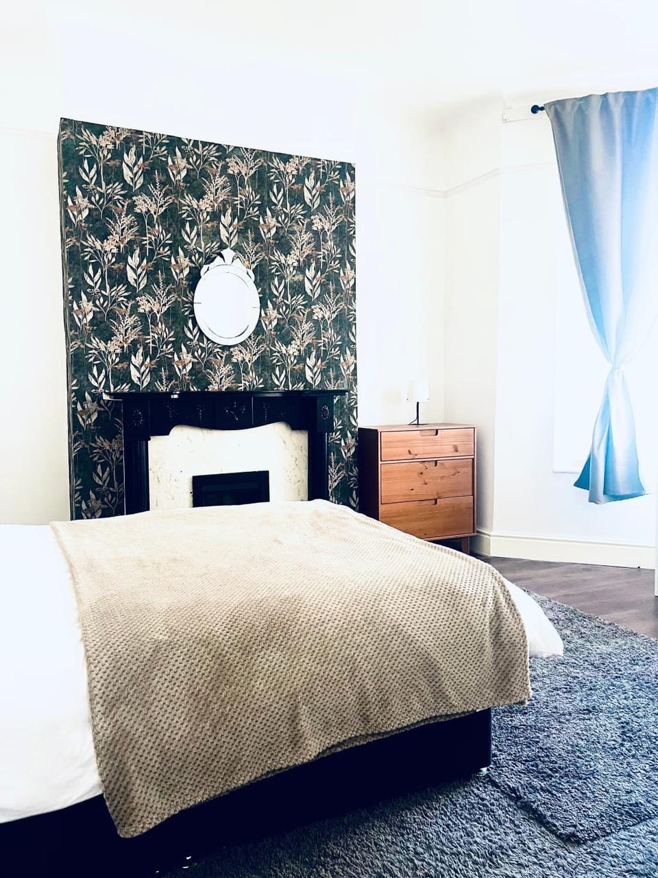 Bed, Photo of the whole room, Bedroom